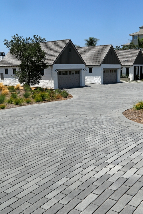 straight line stone pavers for driveway