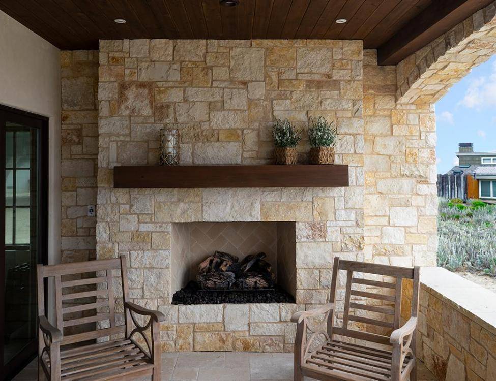 Salado natural Limestone Blend for your outdoor fireplace