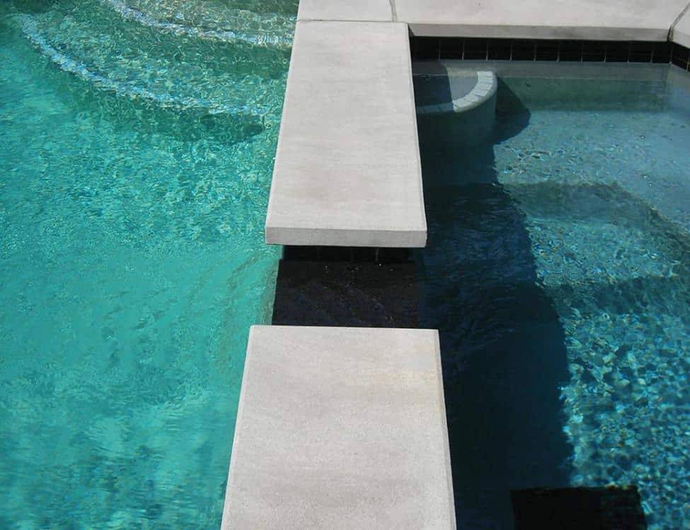 Natural Stone: Indiana Limestone Grey Pool Coping